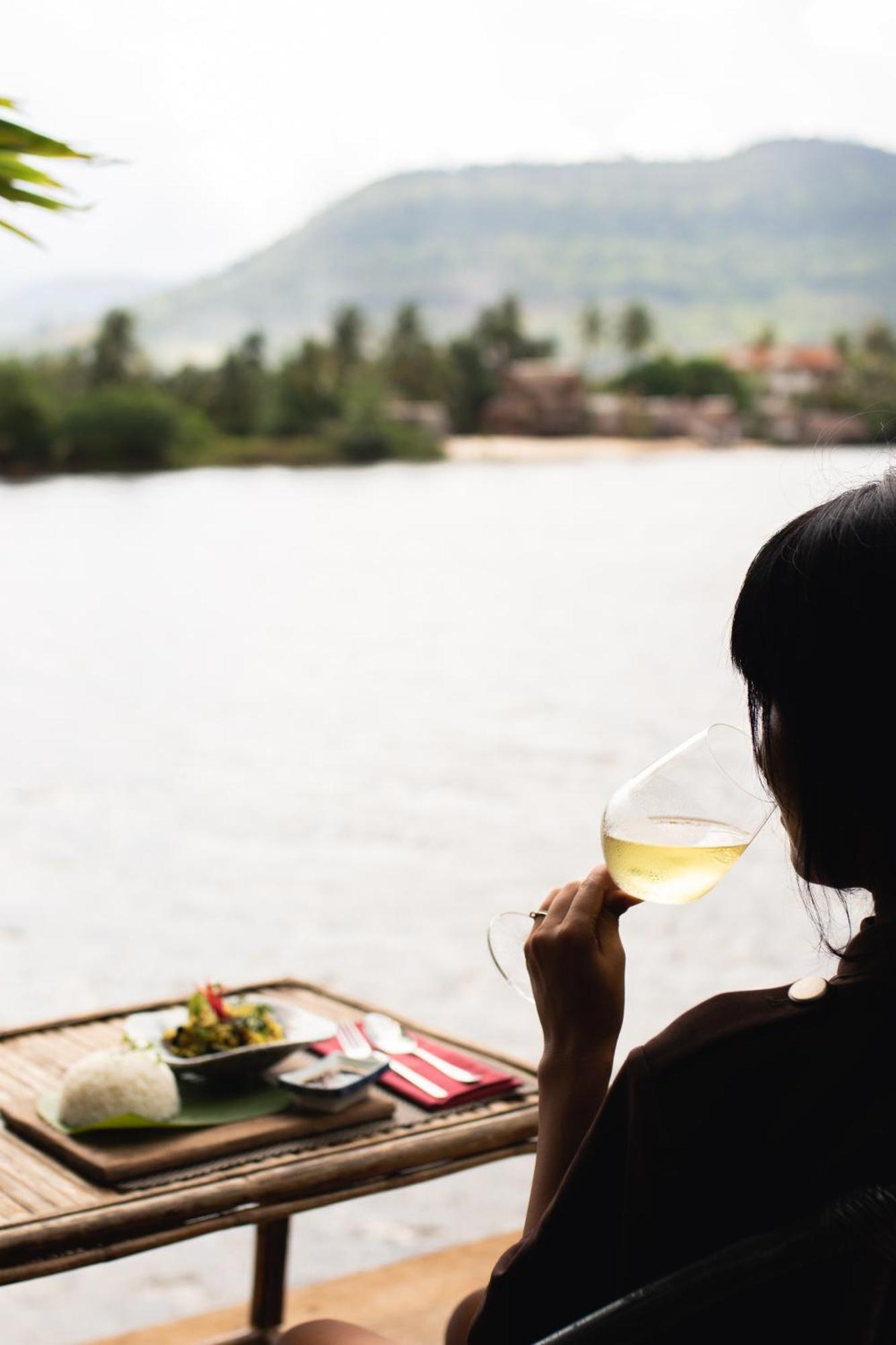 Hotel Sabay Beach Kampot Exterior foto